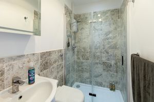 Ensuite Shower Room- click for photo gallery
